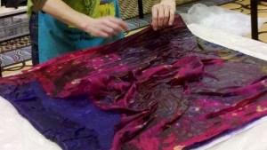 5_placing sari silk crop